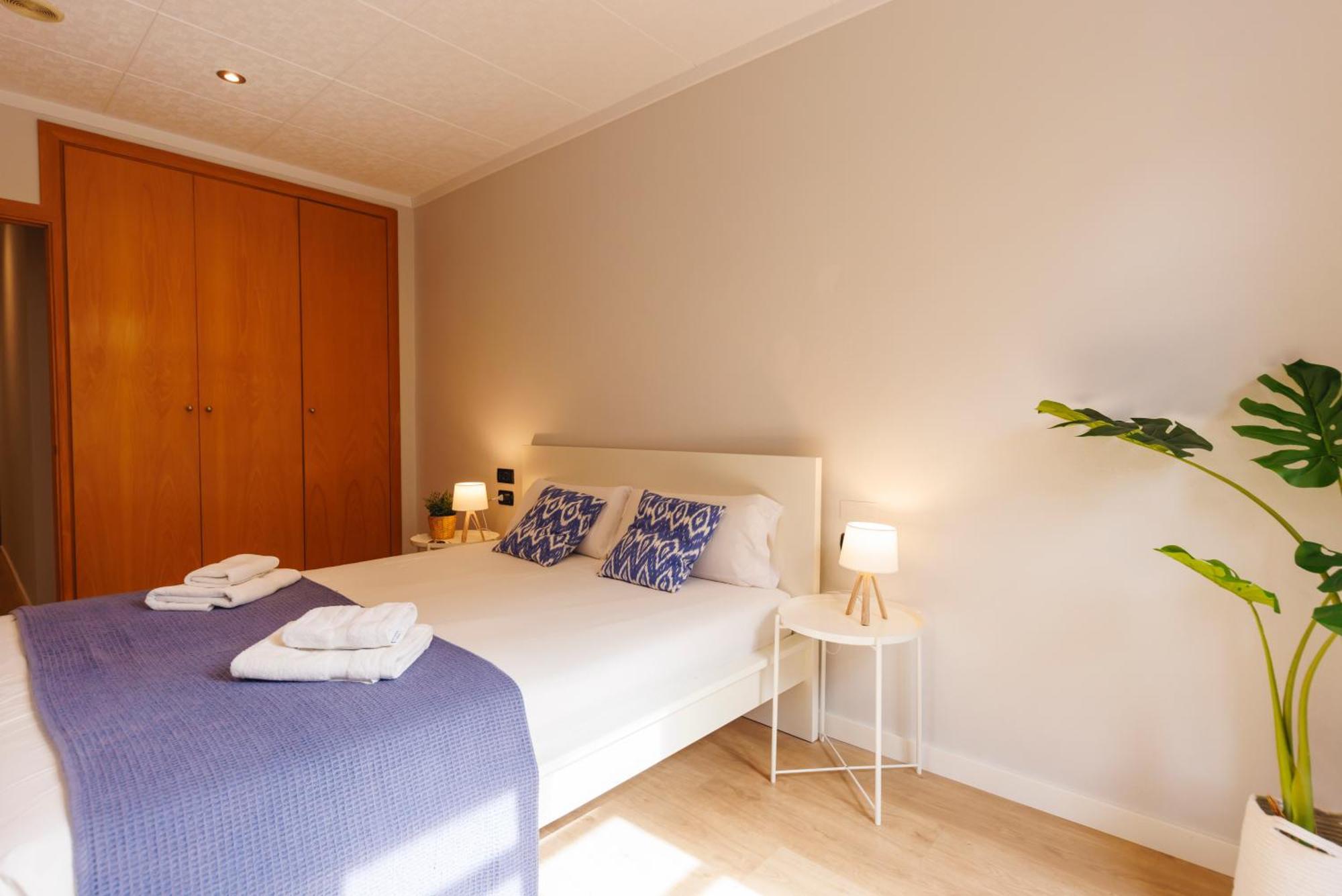 Bravissimo Apartaments Mora 4 Girona Exterior photo