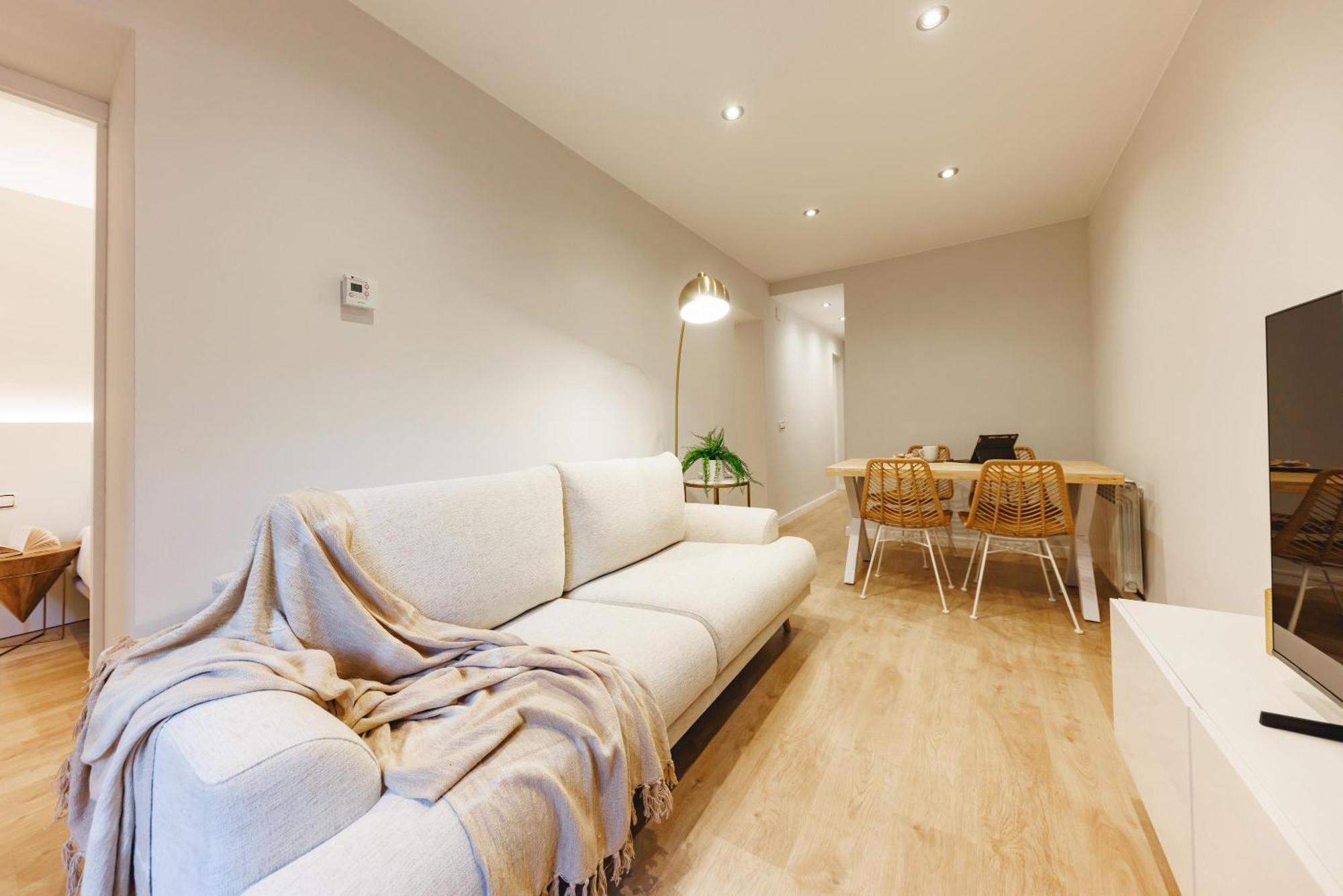 Bravissimo Apartaments Mora 4 Girona Exterior photo